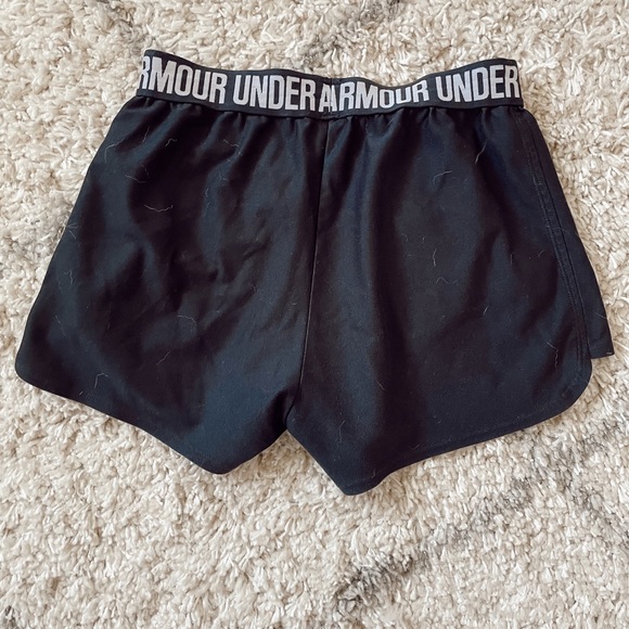 under armour shorts - Picture 2 of 2